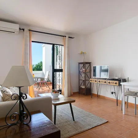 Oasis Del Nora Apartamento *